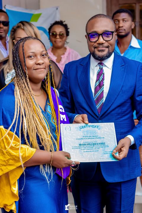 Cérémonie & remises de diplômes — CNFCEEC