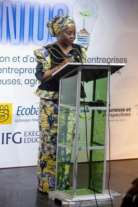 Cérémonie & remises de diplômes — CNFCEEC